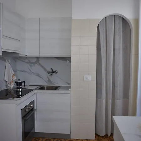 Casa Rosmini - Sea View Terrace Apartmán *